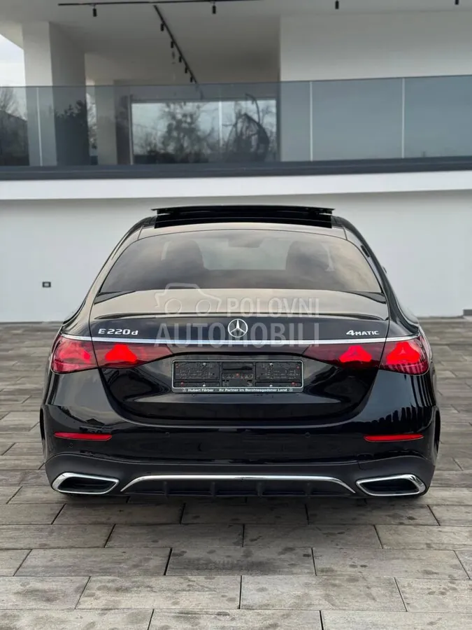 Mercedes-Benz E 220 2026 photo 4