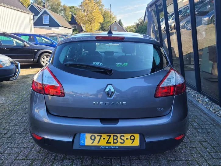Renault Mégane 2012 photo 3
