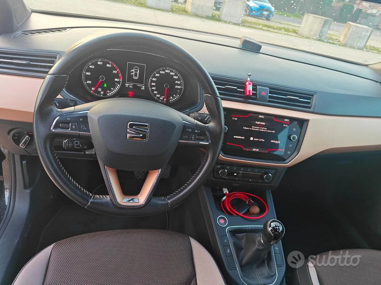 Seat Ibiza 2018 photo 3