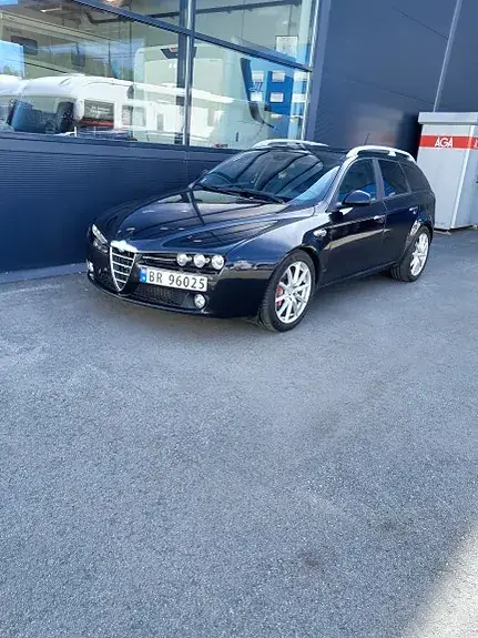 Alfa Romeo 159