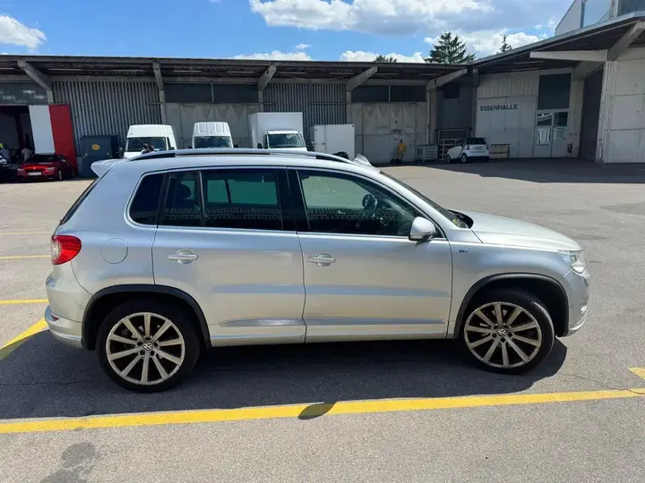 Volkswagen Tiguan 2010 photo 3
