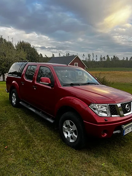 Nissan Navara 2010 photo 3