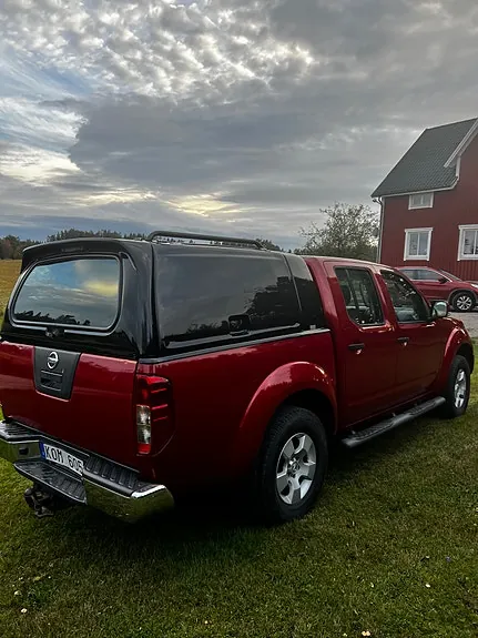 Nissan Navara 2010 photo 4
