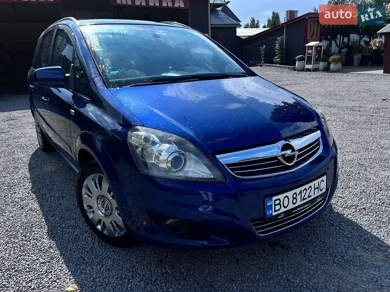 Opel Zafira 2010 photo 3