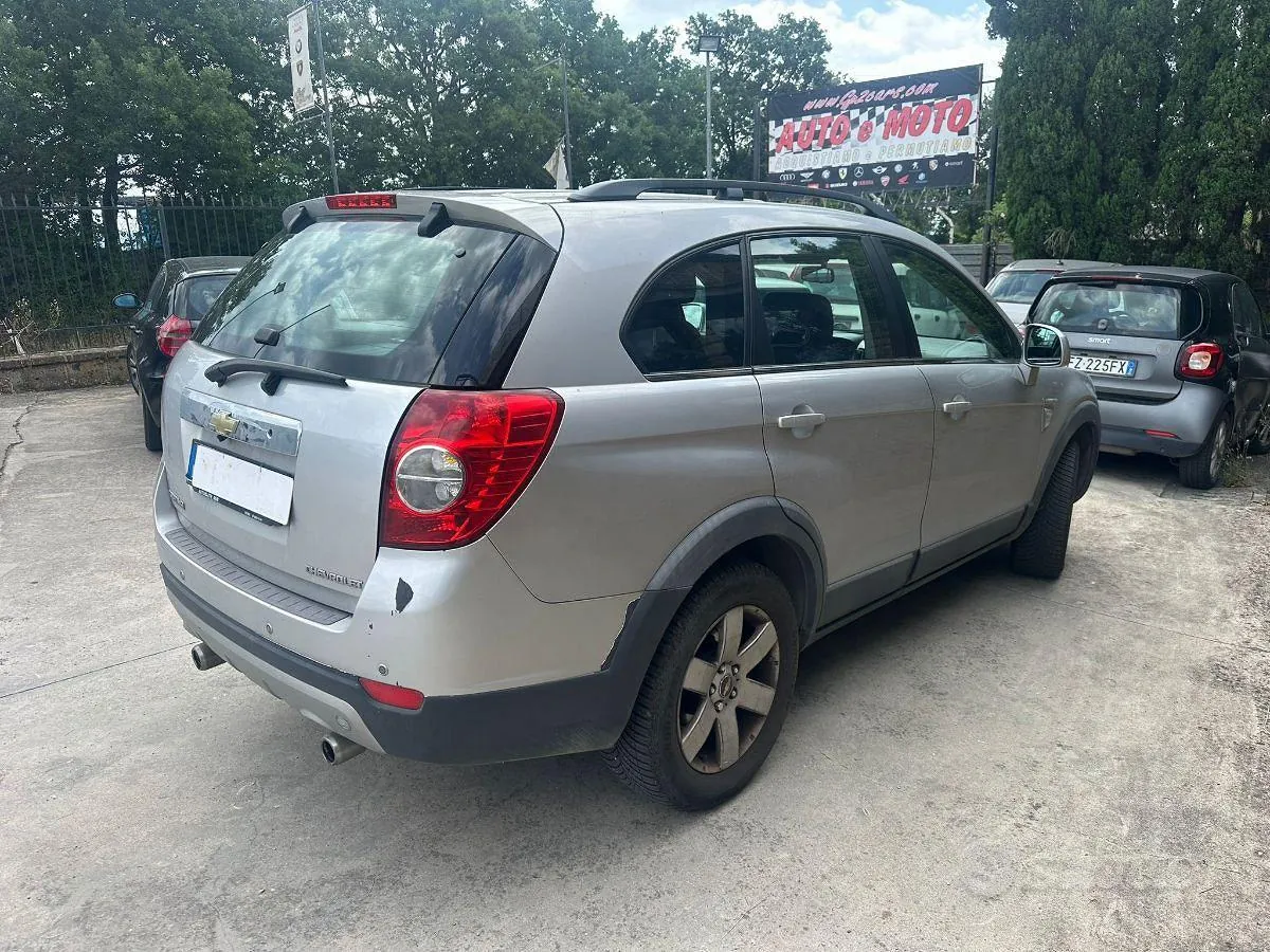 Chevrolet Captiva 2008 photo 2