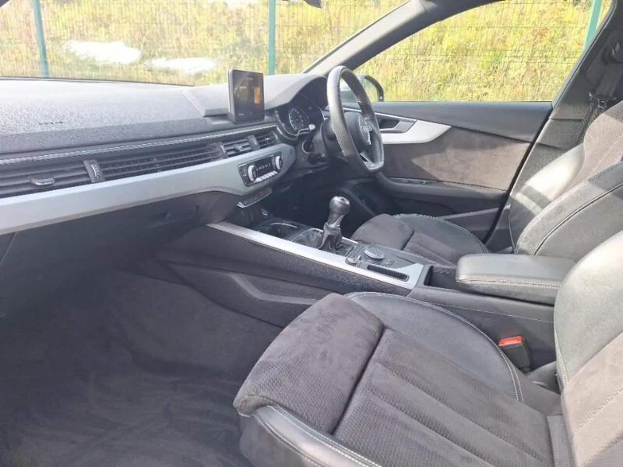 Audi A4 2019 photo 5