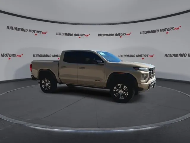 GMC Canyon 2024 photo 2