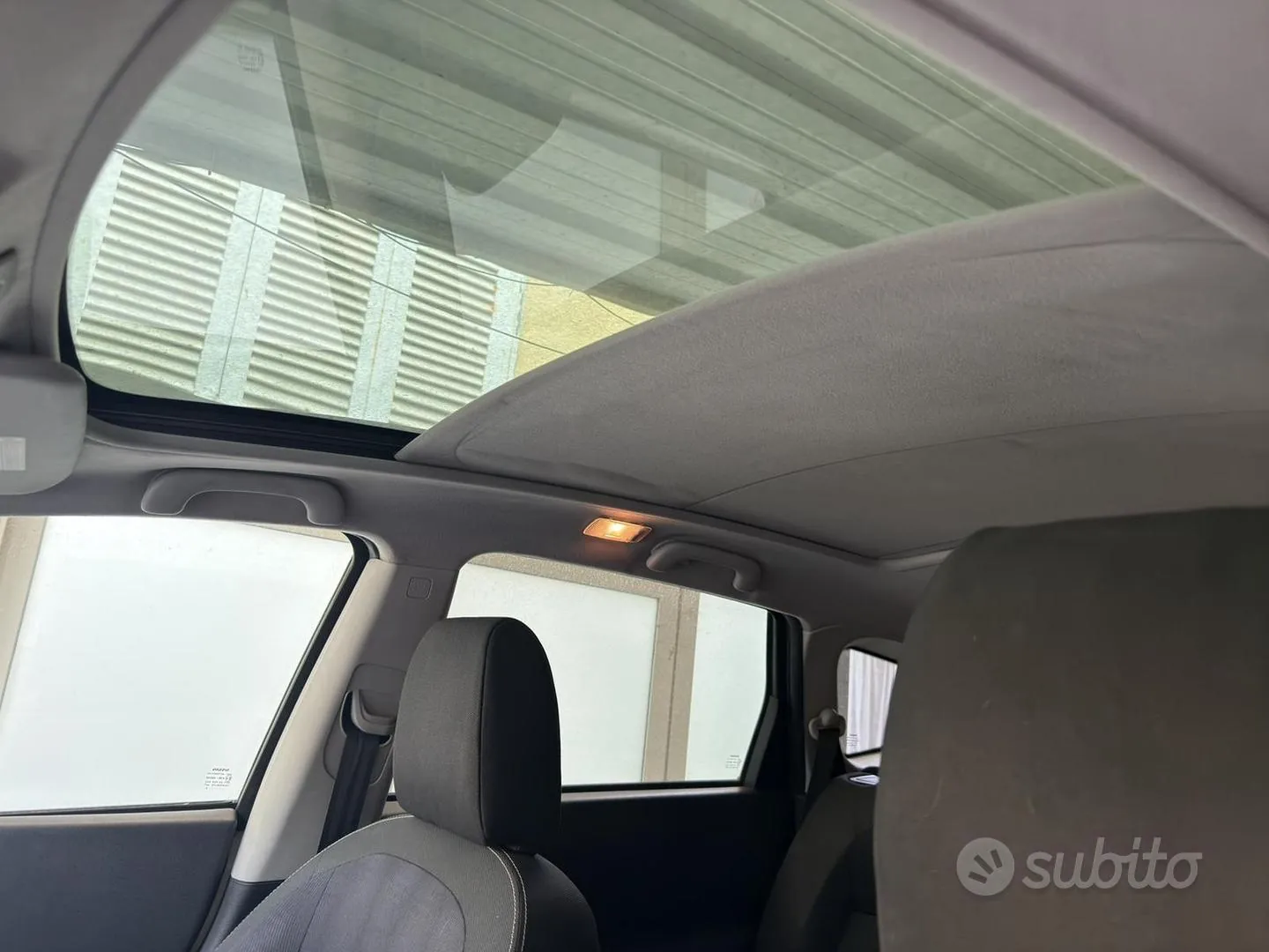 Nissan Qashqai 2010 photo 2