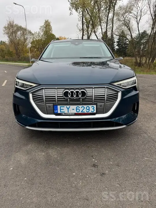 Audi E-Tron 2022 photo 2