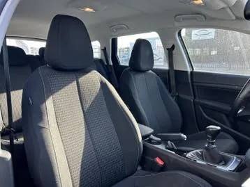 Peugeot 308 2021 photo 3