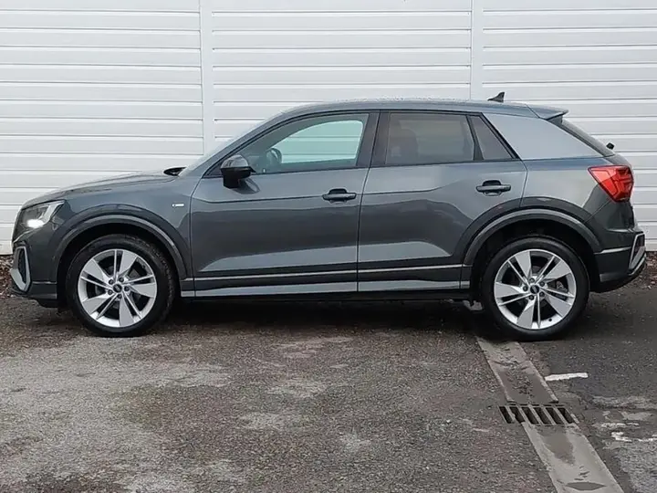 Audi Q2 2023 photo 4