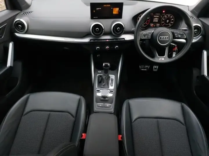 Audi Q2 2023 photo 3
