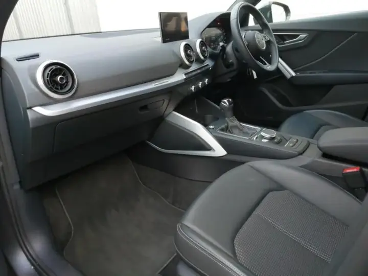 Audi Q2 2023 photo 5