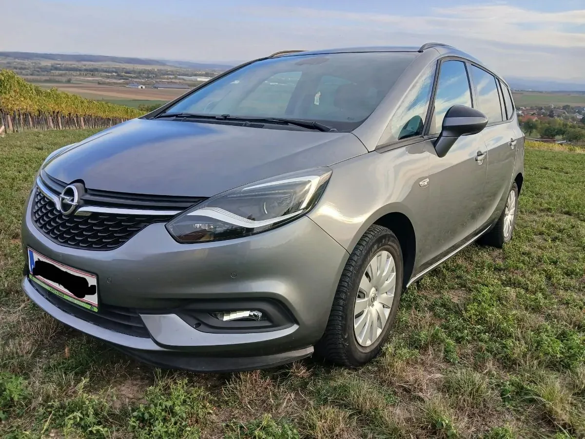 Opel Zafira Tourer 2018 photo 2