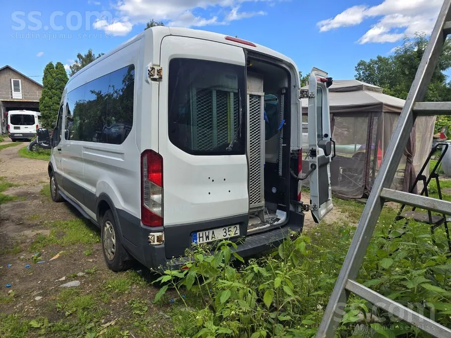 Ford Transit 2016 photo 2