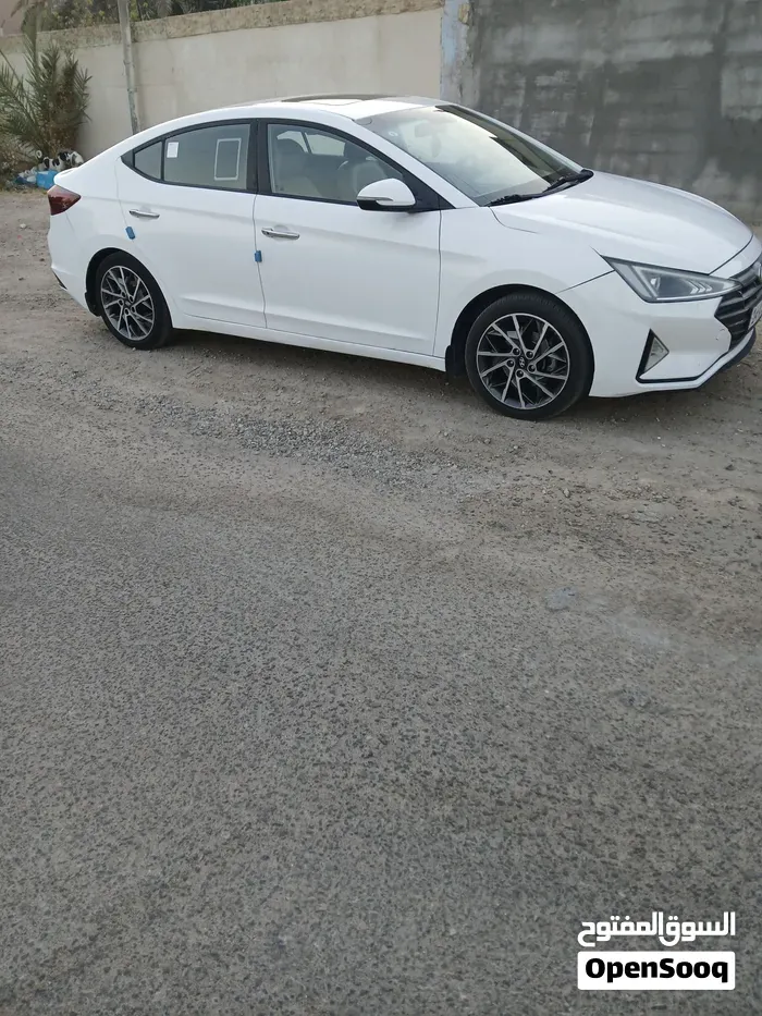 Hyundai Elantra 2019 photo 4