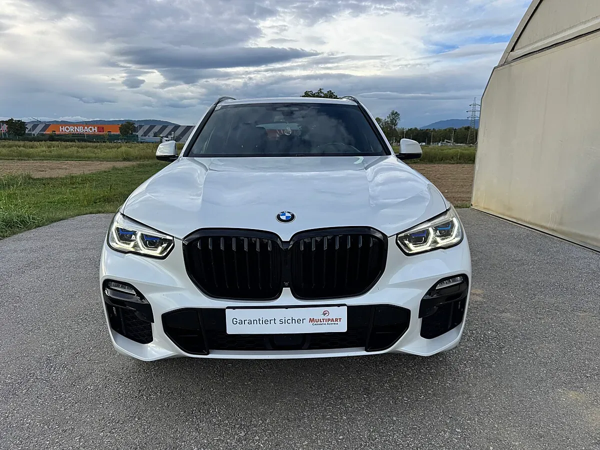 BMW X5 2018 photo 2