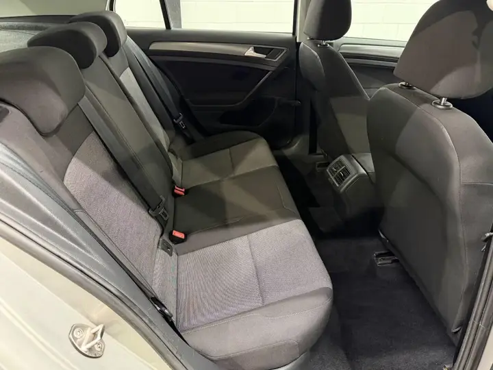 Volkswagen Golf 2013 photo 4