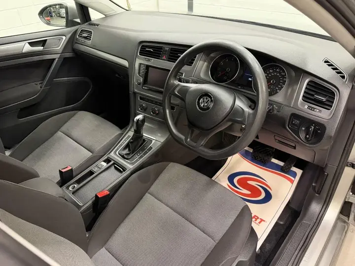 Volkswagen Golf 2013 photo 3