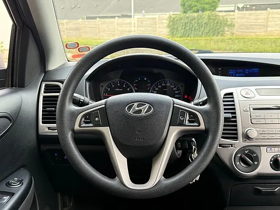 Hyundai I20 2012 photo 2