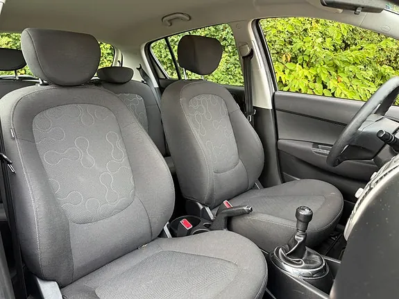 Hyundai I20 2012 photo 4