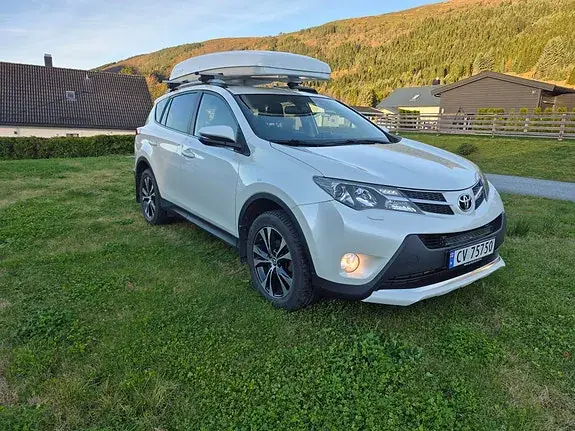 Toyota Rav4 2015 photo 2