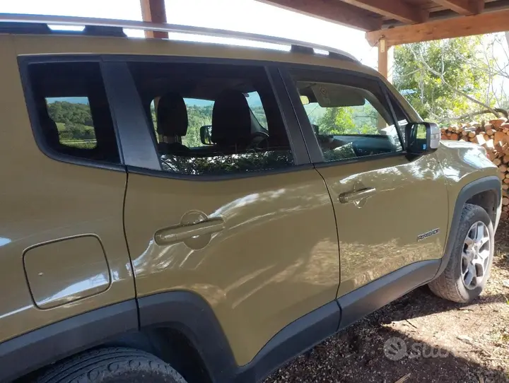 Jeep Renegade 2015 photo 2