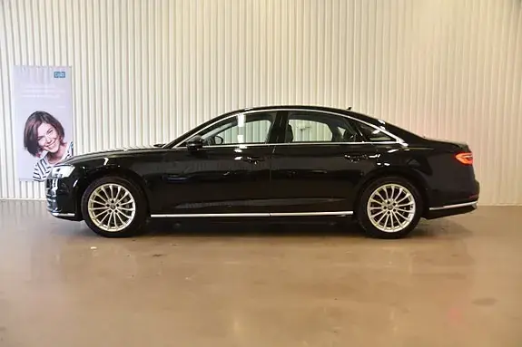 Audi A8 2018 photo 4