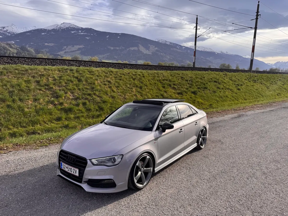 Audi A3 2015 photo 2