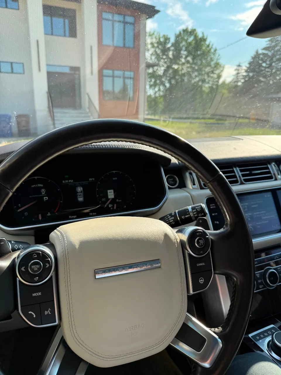 Land Rover Range Rover 2015 photo 5