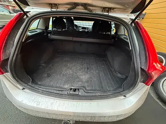 Volvo V60 2012 photo 4