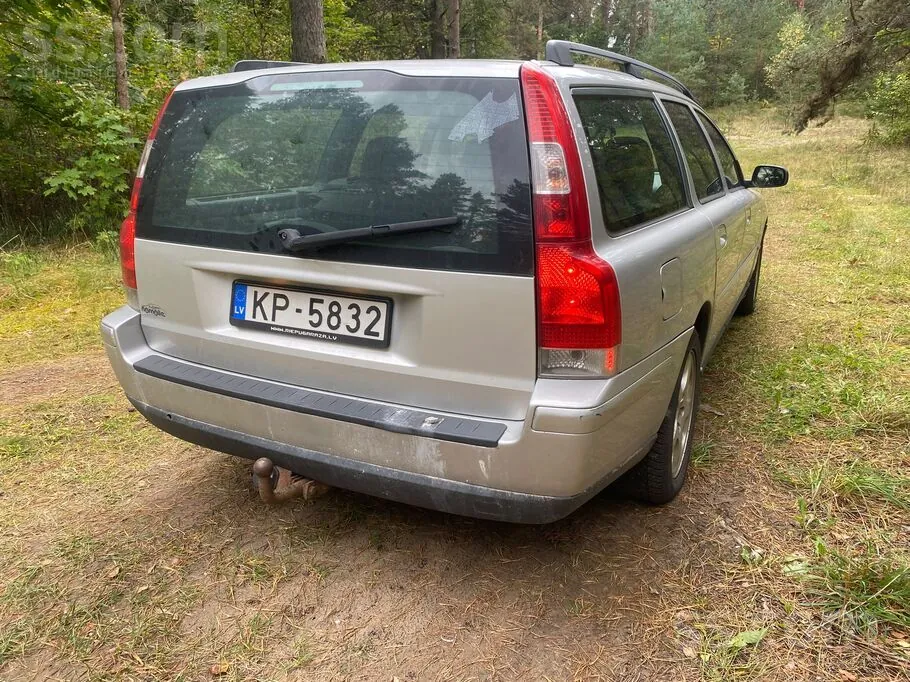Volvo V70 2004 photo 4