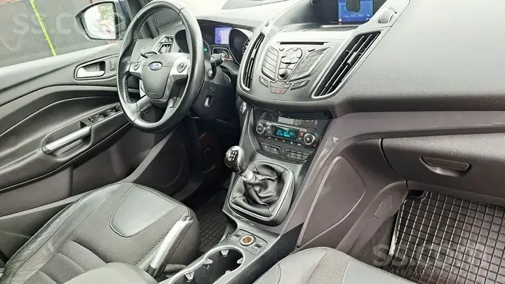 Ford Kuga 2013 photo 5