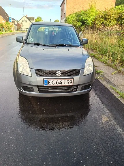 Suzuki Swift 2007 photo 2