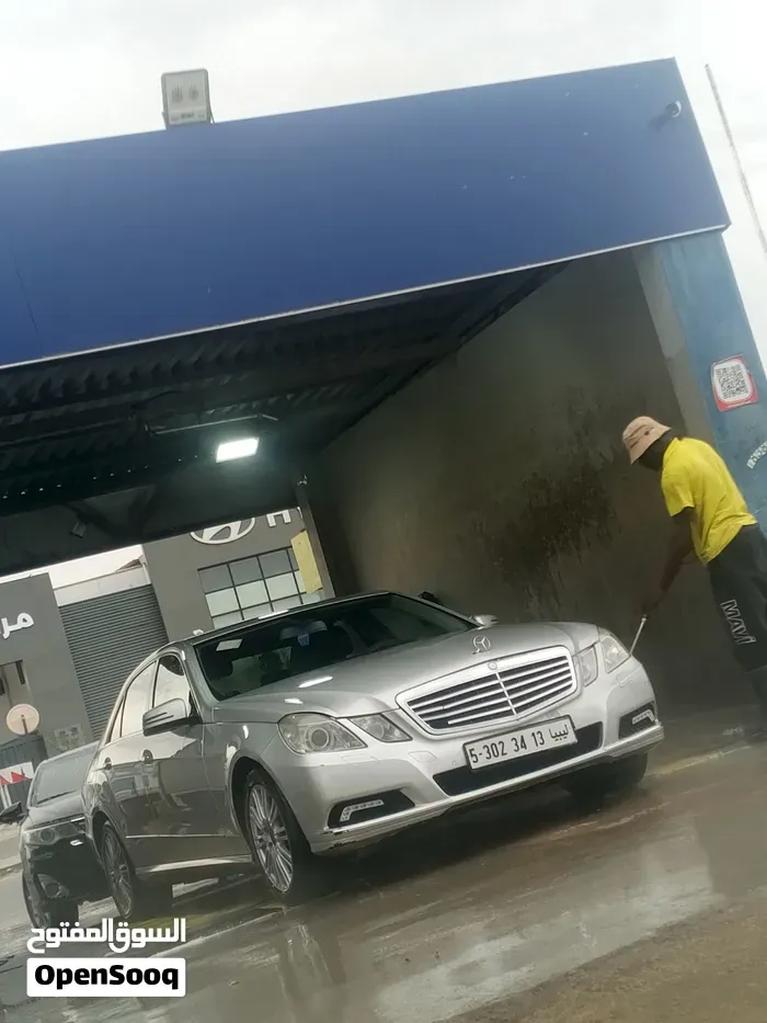 Mercedes-Benz E300