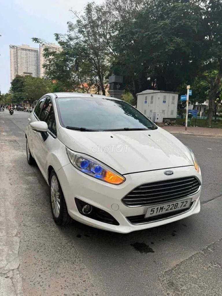 Ford Fiesta 2014 photo 5
