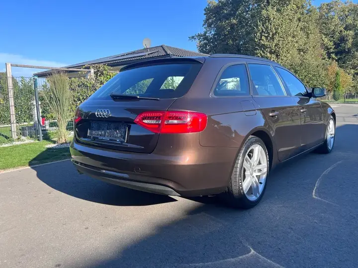Audi A4 2013 photo 3