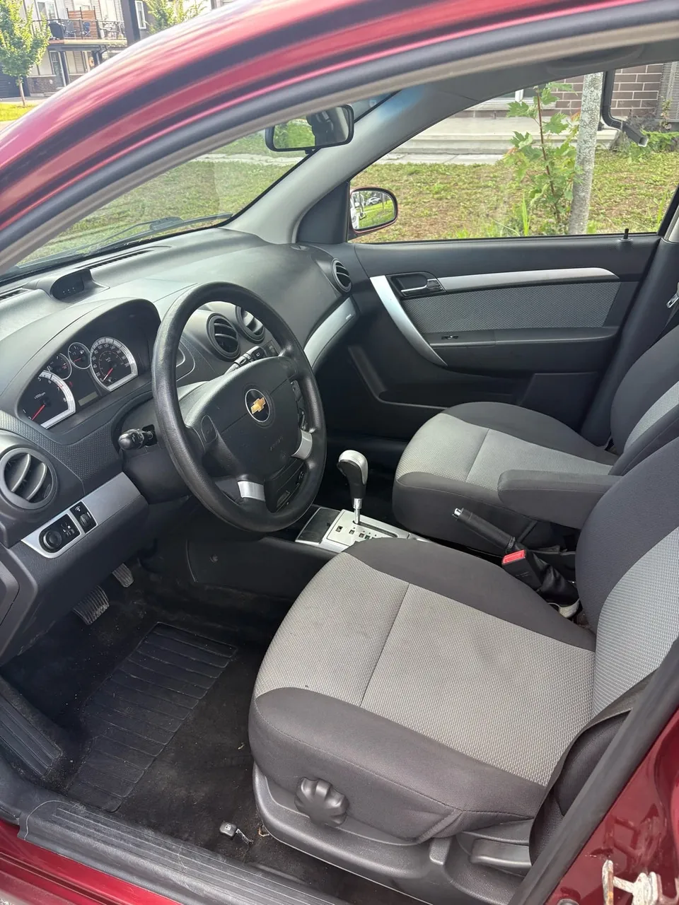 Chevrolet Aveo 2011 photo 4
