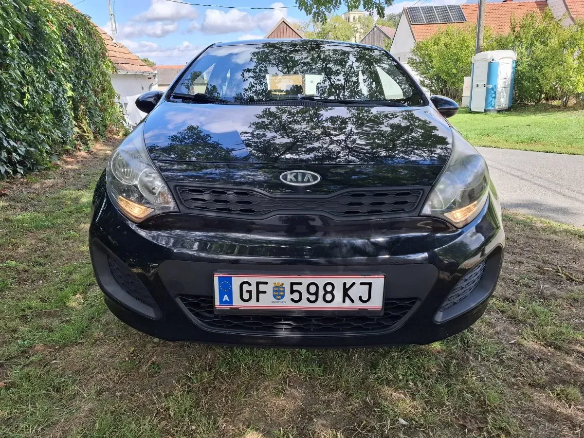 Kia Rio 2011 photo 2
