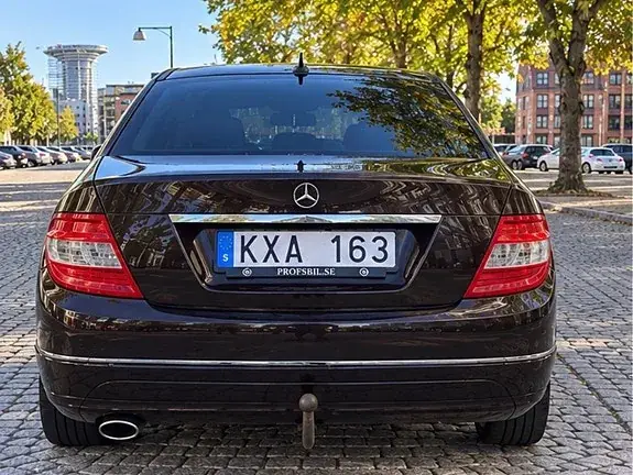 Mercedes-Benz C 220 2011 photo 4