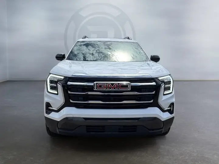 GMC Terrain 2026 photo 2