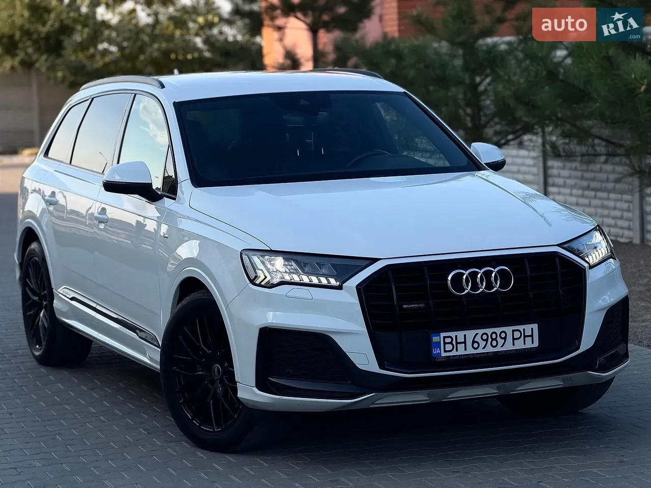 Audi Q7 2021 photo 2