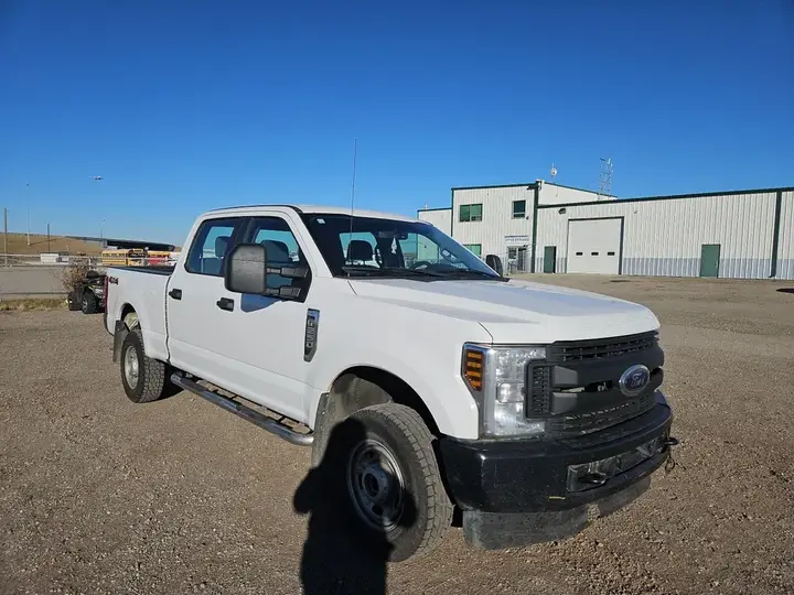 Ford F-250 Super Duty 2018 photo 2