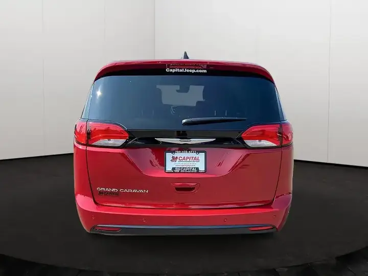 Chrysler Grand Caravan 2026 photo 5