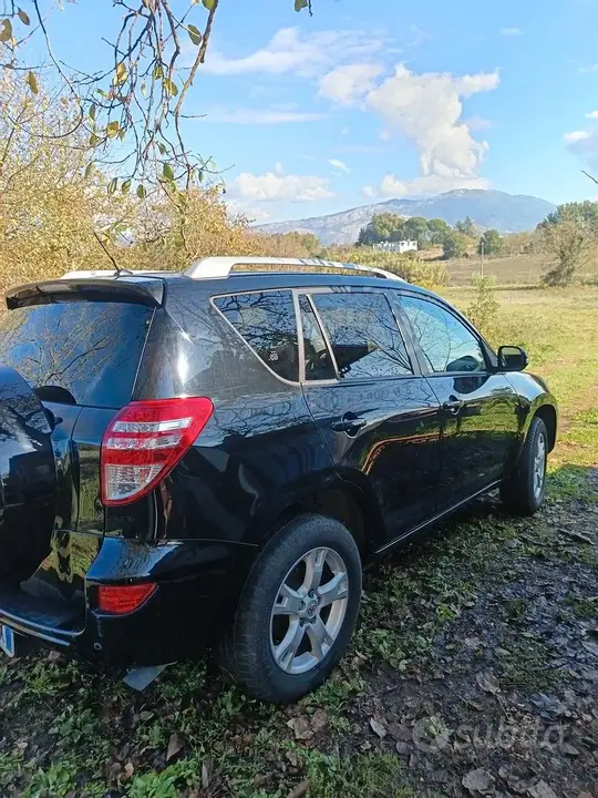 Toyota Avensis 2010 photo 5