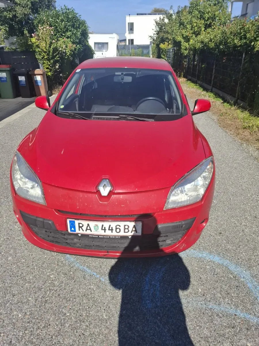 Renault Mégane 2010 photo 3