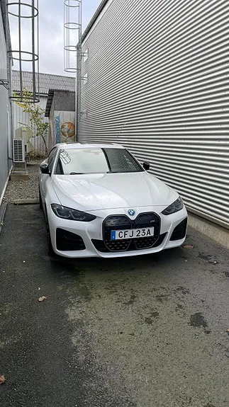 BMW I4
