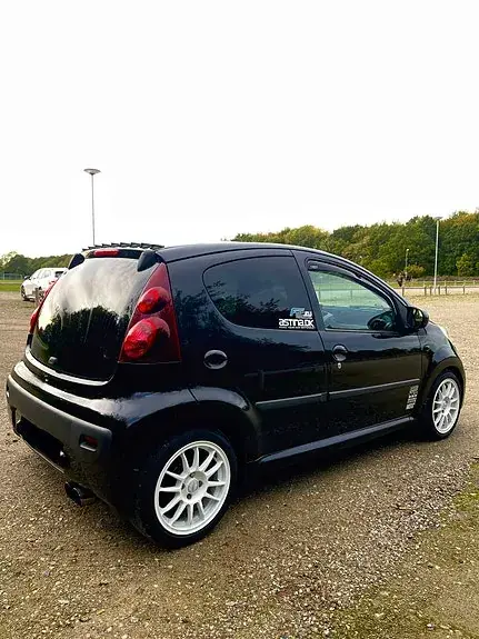 Peugeot 107 2013 photo 3