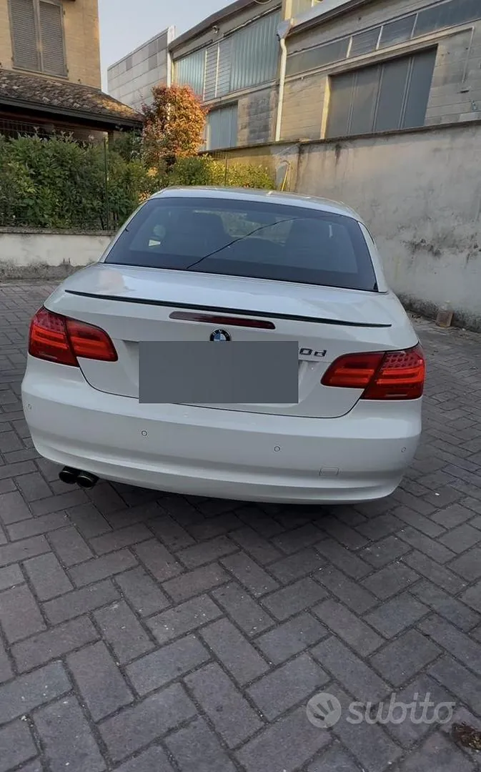 BMW Serie 3 Cabrio 2011 photo 2