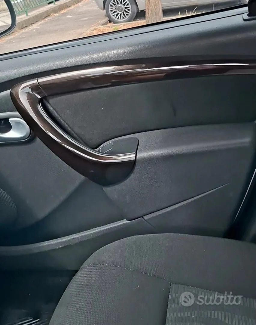 Dacia Duster 2012 photo 5